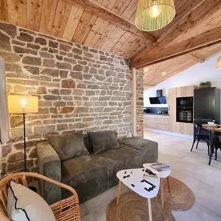 Climatisé Avec Terrasse - 4 Pers. - Fr-1-496-423 * Saint-Rambert-sur-Loire
